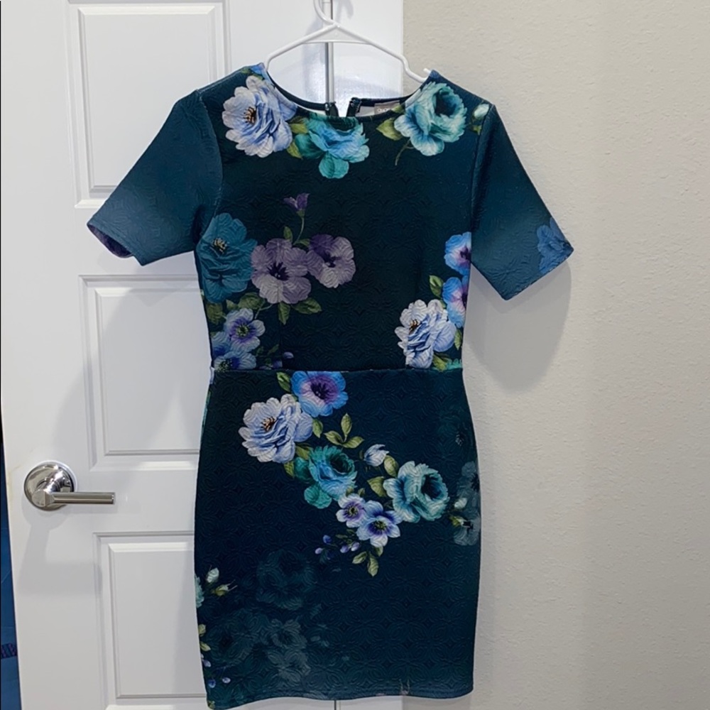 Floral bodycon dress!